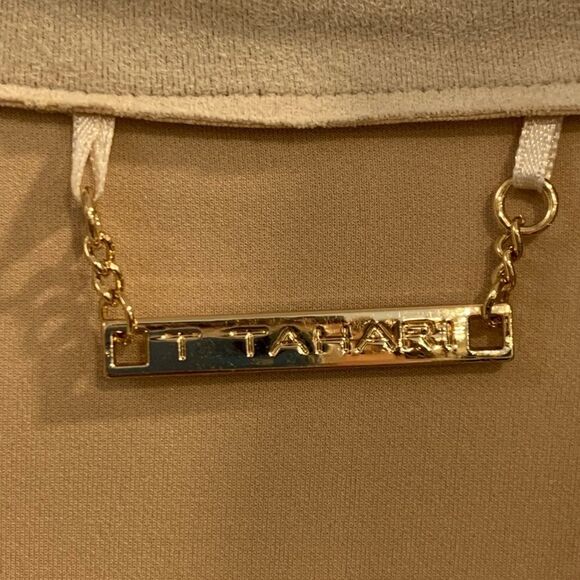 Tahari Cream Trench Faux Suede Coat with Classic Lapels and Mid-Length Design - Picture 5 of 12